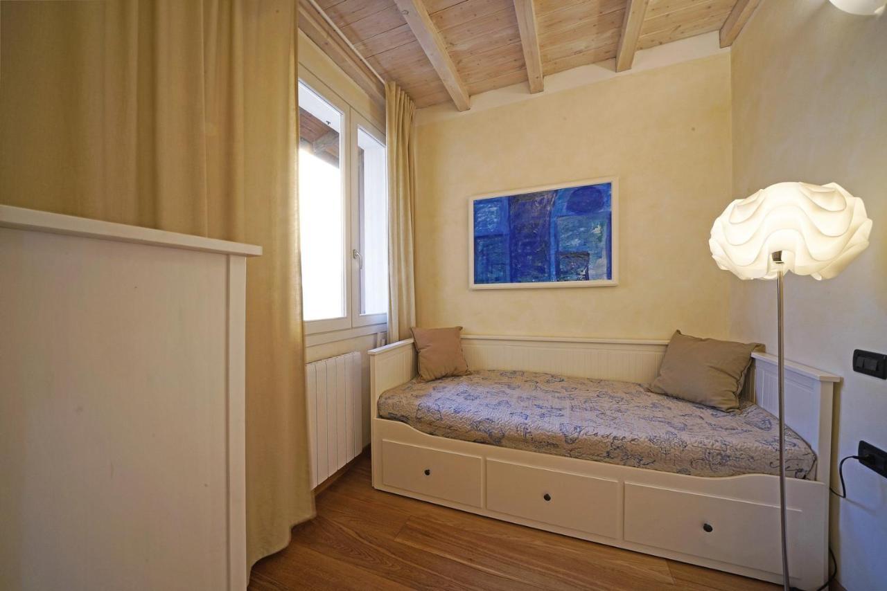 Appartement L'Orologio à Salò Extérieur photo